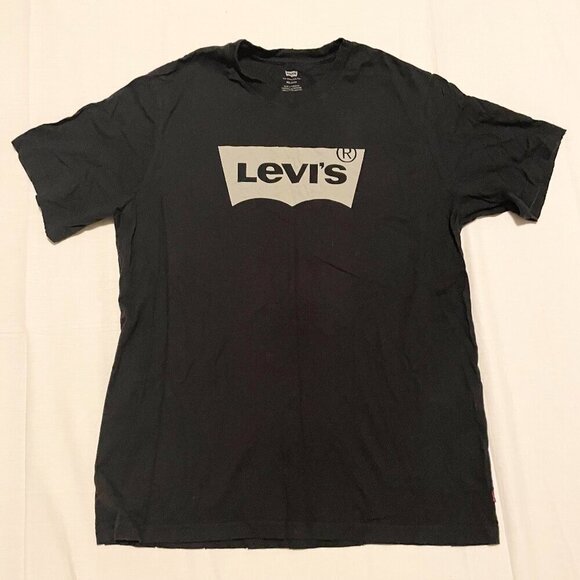 Levis Distressed Relaxed Fit Tshirt Mens Size Medium Shirt - Picture 1 of 16